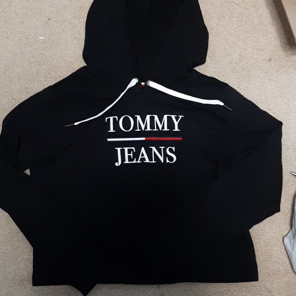 Tommy Jean's cropped sweatshirt hoodie NWT